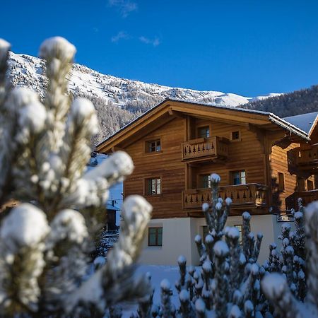 Les Fleurs Bleues Aparthotel Livigno Exterior foto