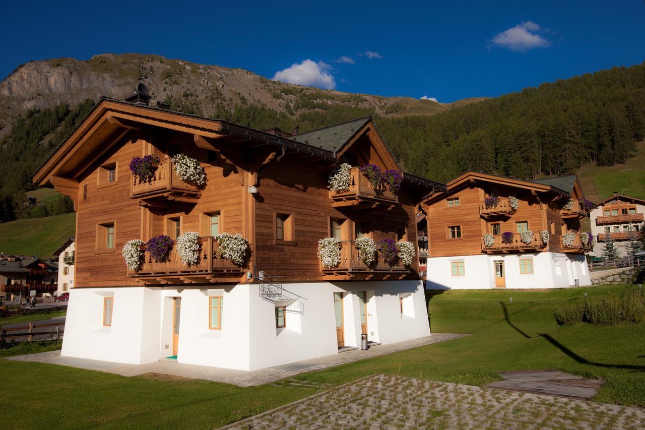 Les Fleurs Bleues Aparthotel Livigno Exterior foto